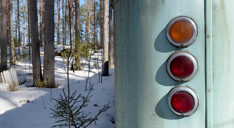 Video for track "Kartta ei ole paikka"